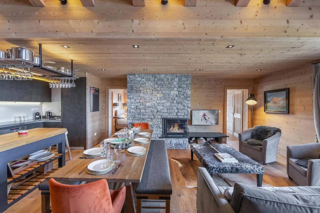 Apartment Les Flambeaux: Mountain Retreat with Summer Multipass Option Chatel France